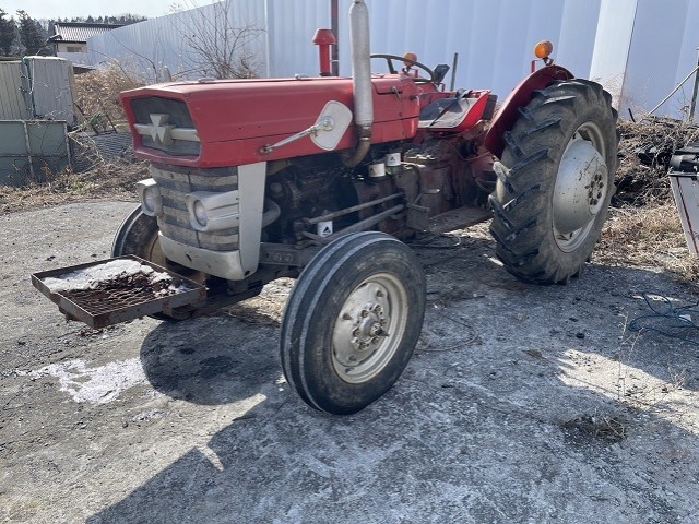MASSEY FERGUSON Tractor - Stock ID AHM00198