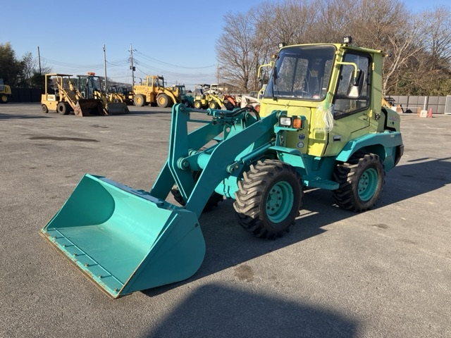 HITACHI mini wheel loader 2002 - Stock ID AHM1679