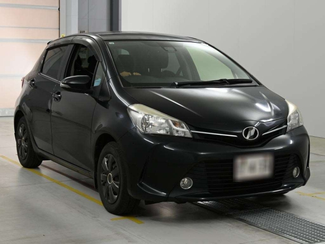 TOYOTA VITZ 2015 - Stock ID AT28689