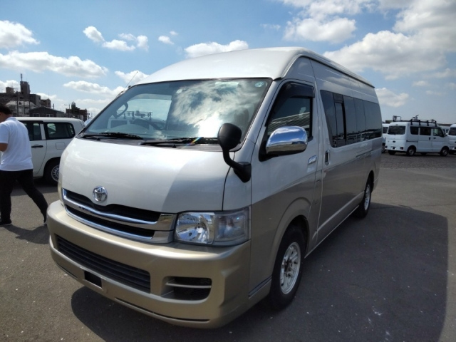 TOYOTA HIACE WAGON 2010 - Stock ID AT00004