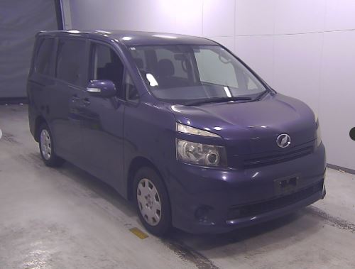 TOYOTA VOXY 2010 - Stock ID AT28608
