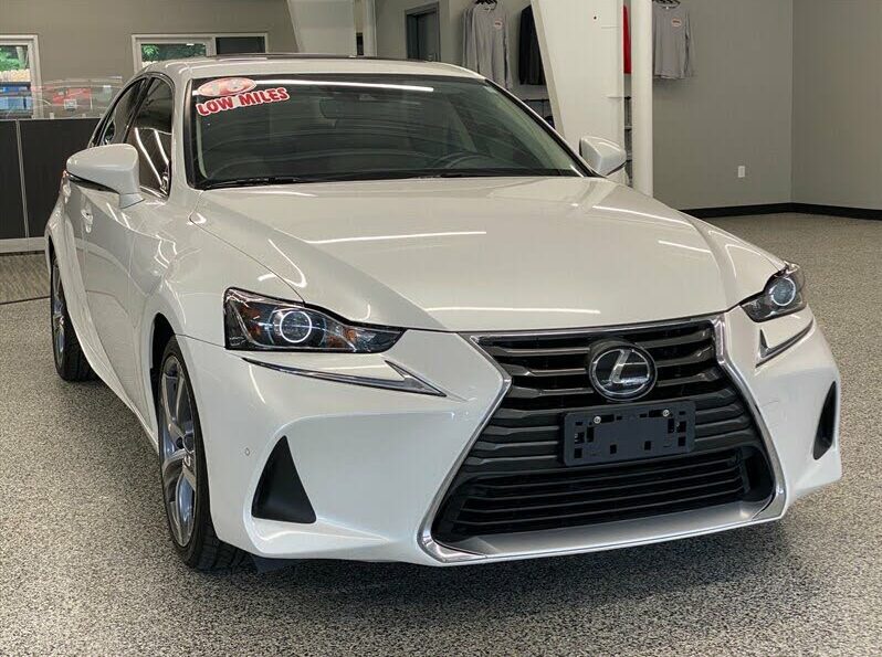 LEXUS IS 2018 - Stock ID ATW00027