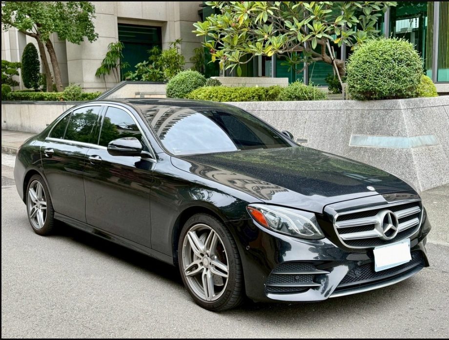 Mercedes Benz E300 2017 - Stock ID ATW00214
