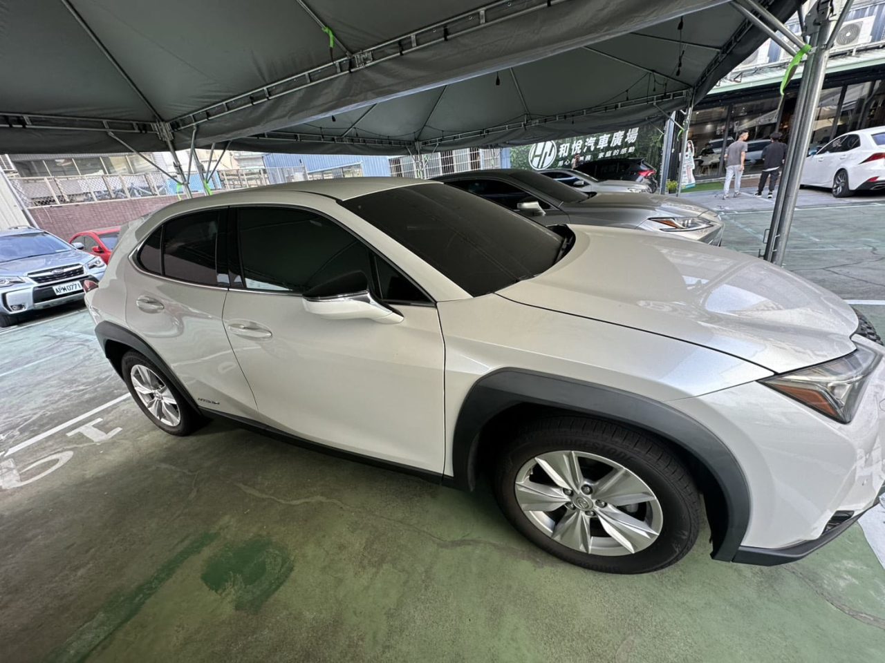 LEXUS UX 2019 - Stock ID ATW00240