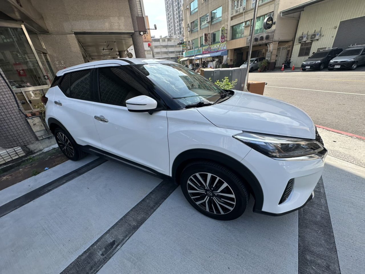 NISSAN KICKS 2024 - Stock ID ATW00245