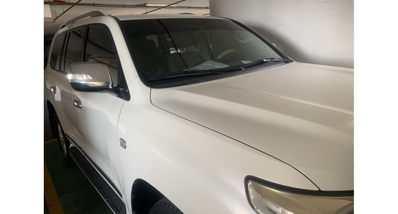 TOYOTA LAND CRUISER 2011 - Stock ID AUAE00022